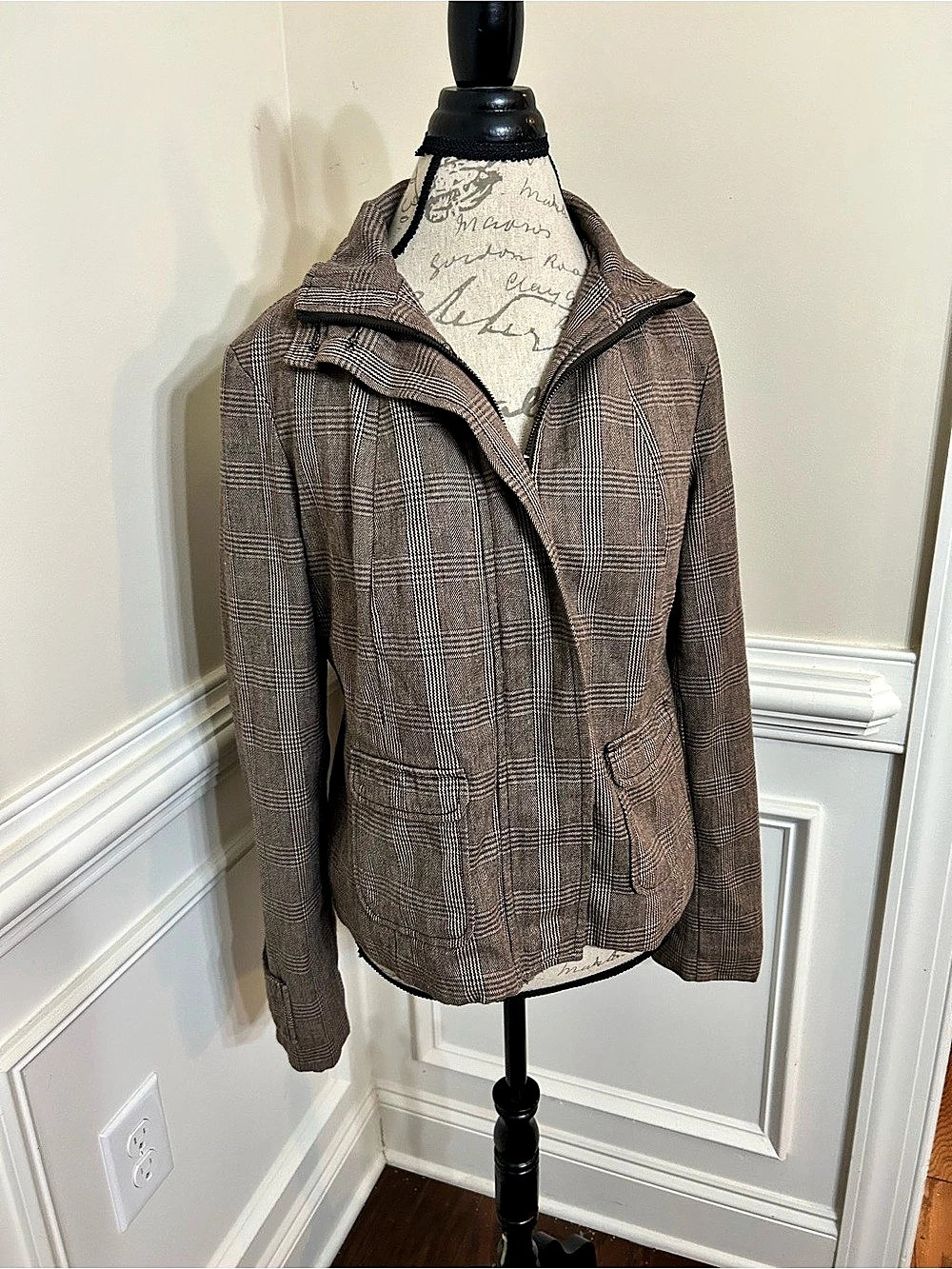 Merona Women's Plaid Jacket in Brown & Gray Size Large